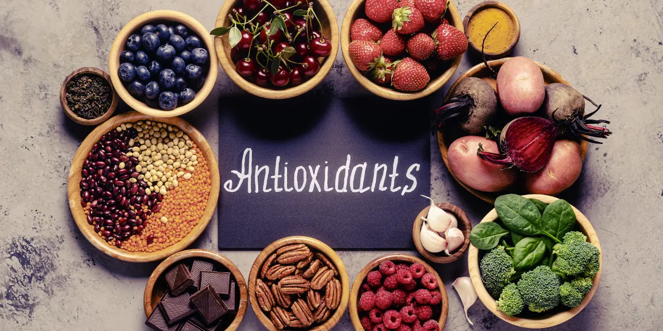 the-role-of-antioxidants-in-aging-gracefully-and-staying-healthy-